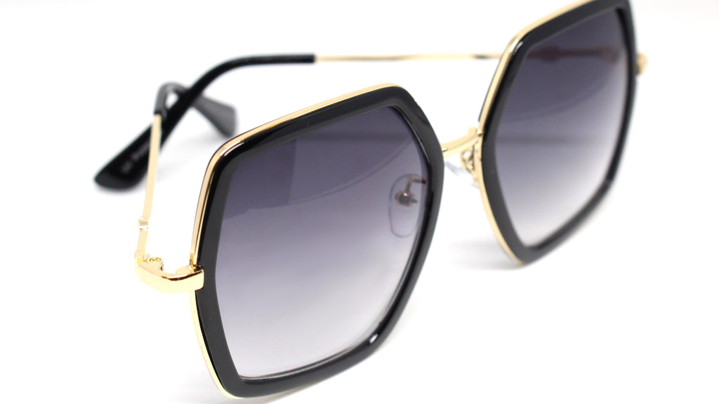 Genevieve Over-sized Sunglasses- Black Frame