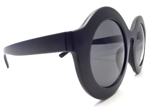 Retro Round Sunglasses- Matte Black