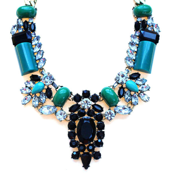 Luxe Crystal-Encrusted Collar Statement Necklace- Emerald