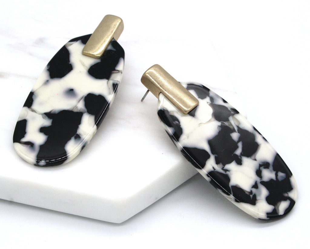 Penelope Acrylic Earrings- Black & White