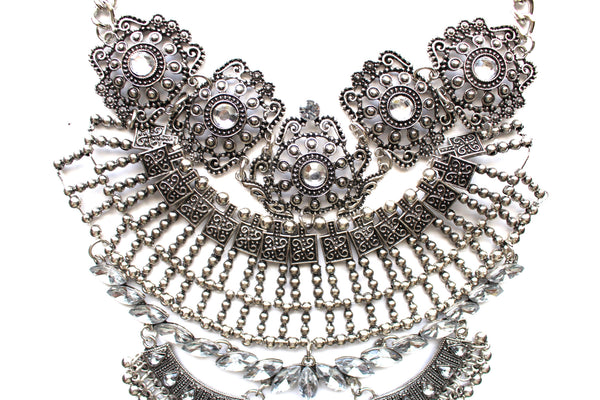 Antiqued Metal & Crystal Detail Necklace – KAY K COUTURE