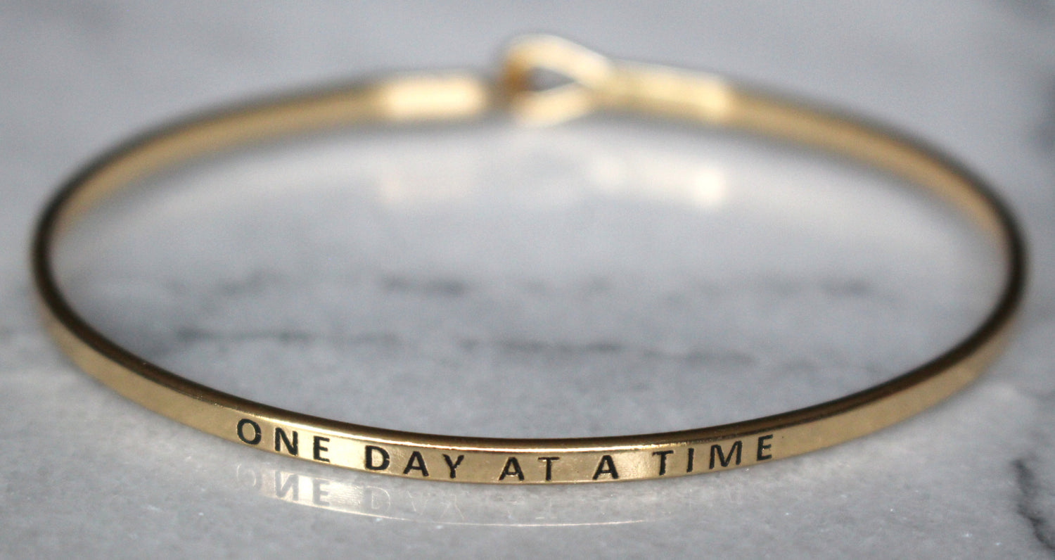 'One Day At A Time' Dainty Bangle Bracelet-Gold
